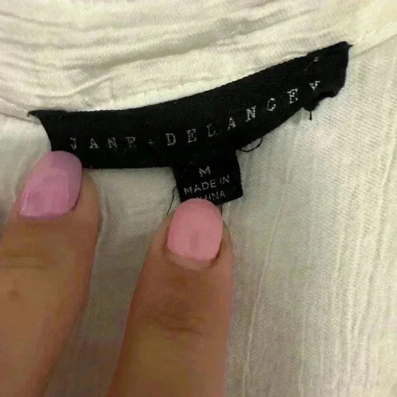 Beach cover White Button Up Top size Medium - Picture 4 of 4